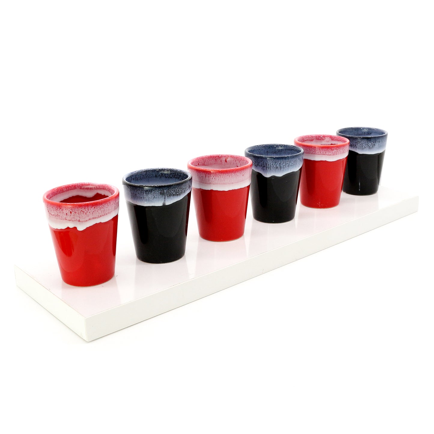 Espressotassen Set (6 x 50ml). Moderne magnetische Espressotassen inkl. Magnetbrett. Größe: 65mm Ø 55 mm, Farbe: Rot/Schwarz Schwarz/Rot