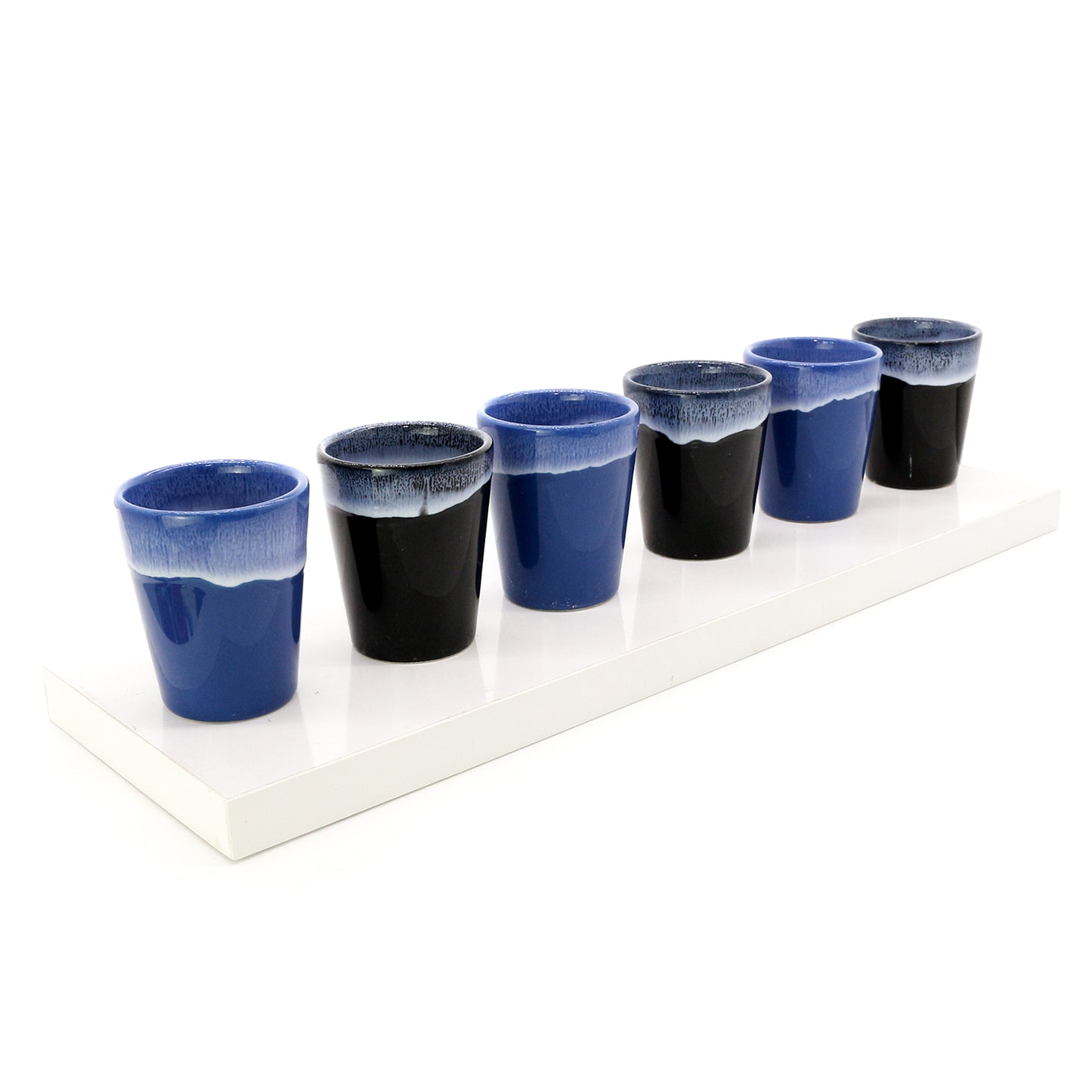 Espressotassen Set (6 x 50ml). Moderne magnetische Espressotassen inkl. Magnetbrett. Größe: 65mm Ø 55 mm, Farbe: Blau/Schwarz