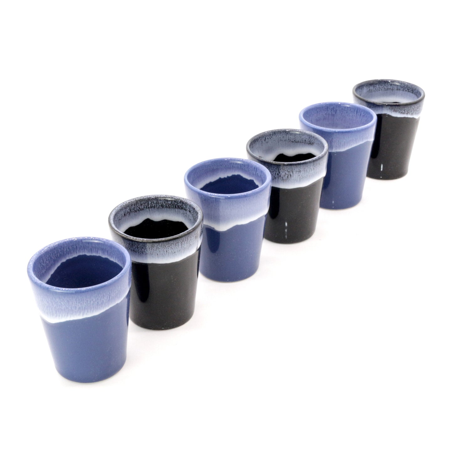 Espressotassen Set (6 x 50ml). Moderne magnetische Espressotassen inkl. Magnetbrett. Größe: 65mm Ø 55 mm, Farbe: Blau/Schwarz