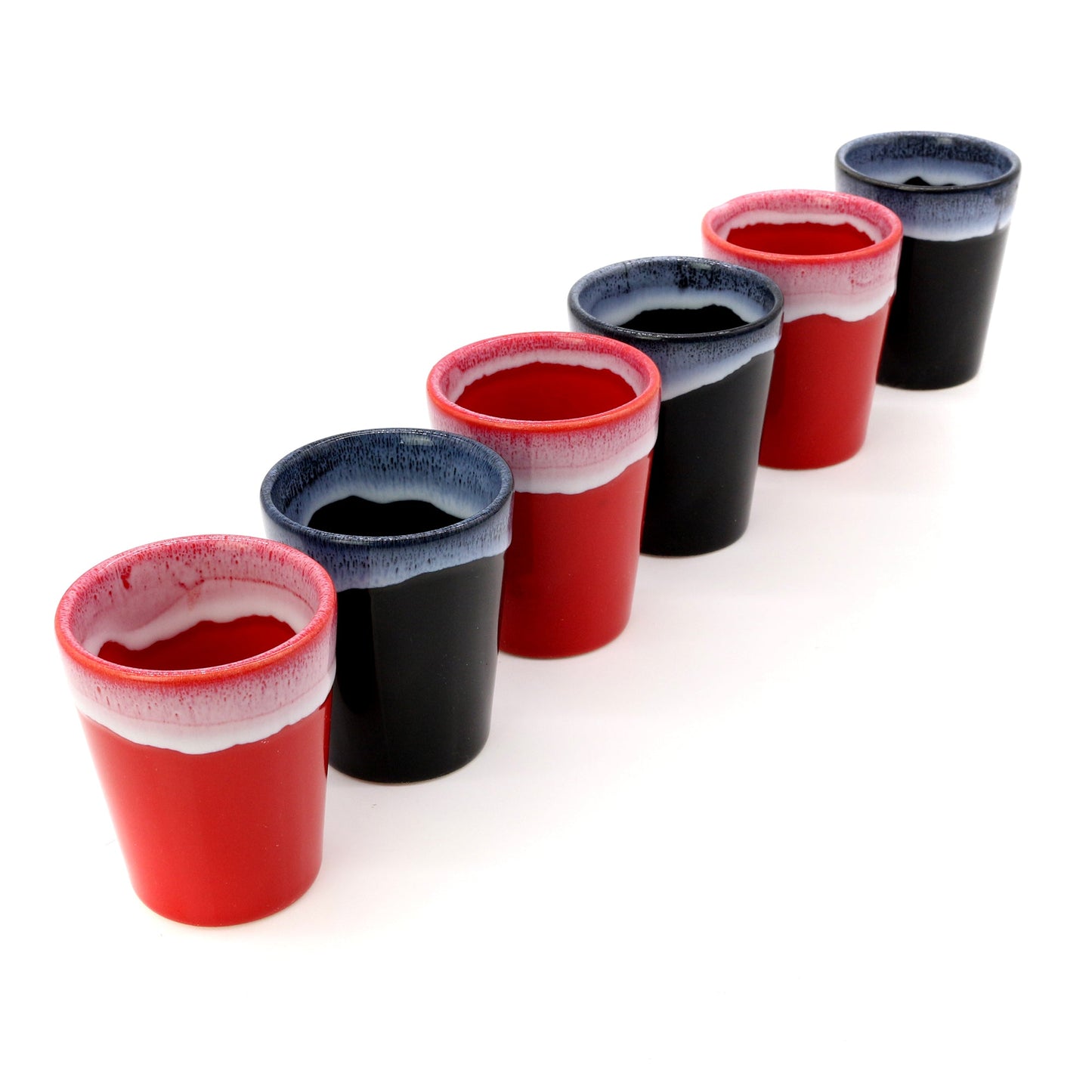 Espressotassen Set (4 x 100ml). Moderne Espressotassen. Größe: 65mm Ø 55 mm, Farbe: Rot/Schwarz Schwarz/Rot